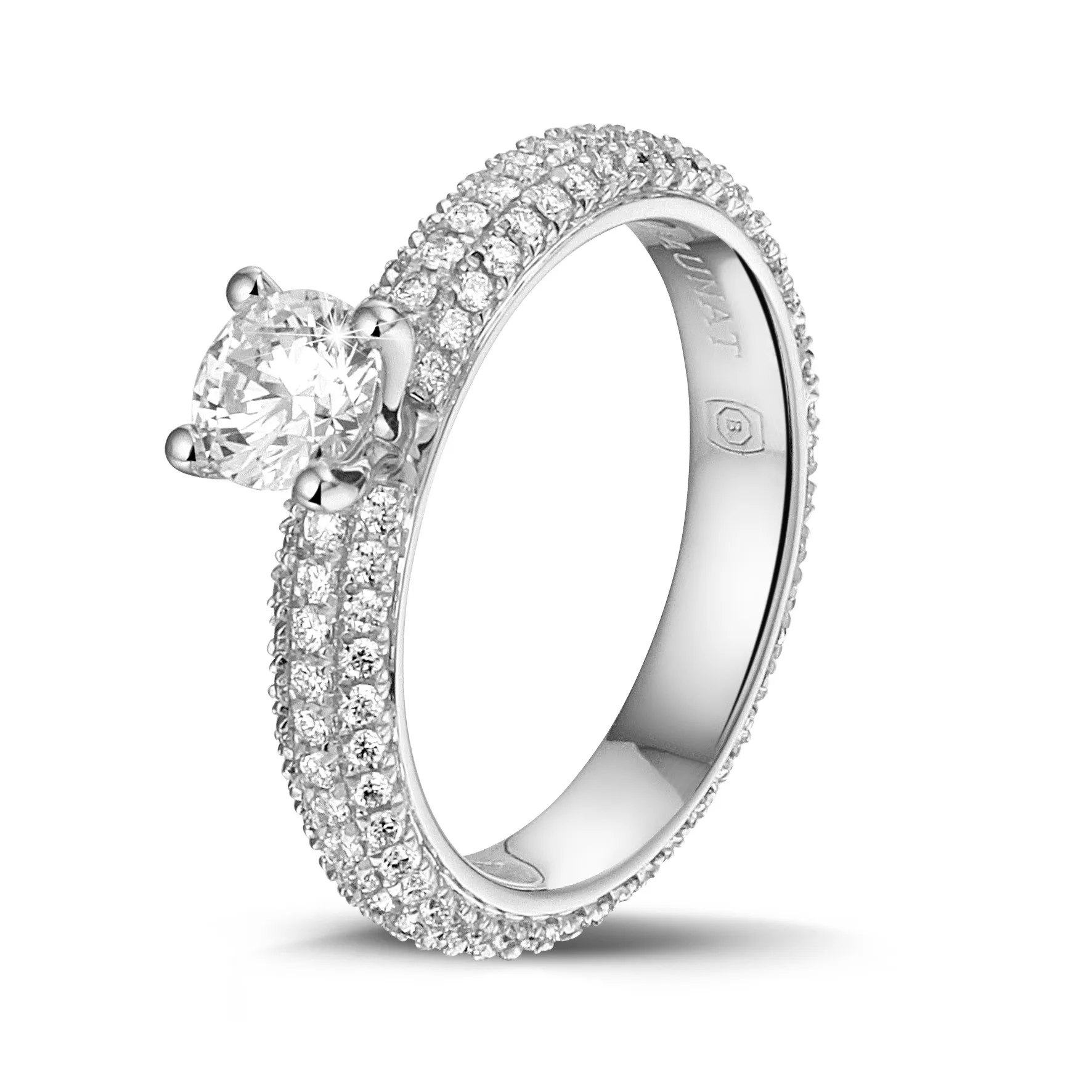 0.50 quilates anillo solitario (banda completa) en oro blanco con diamantes en los lados 