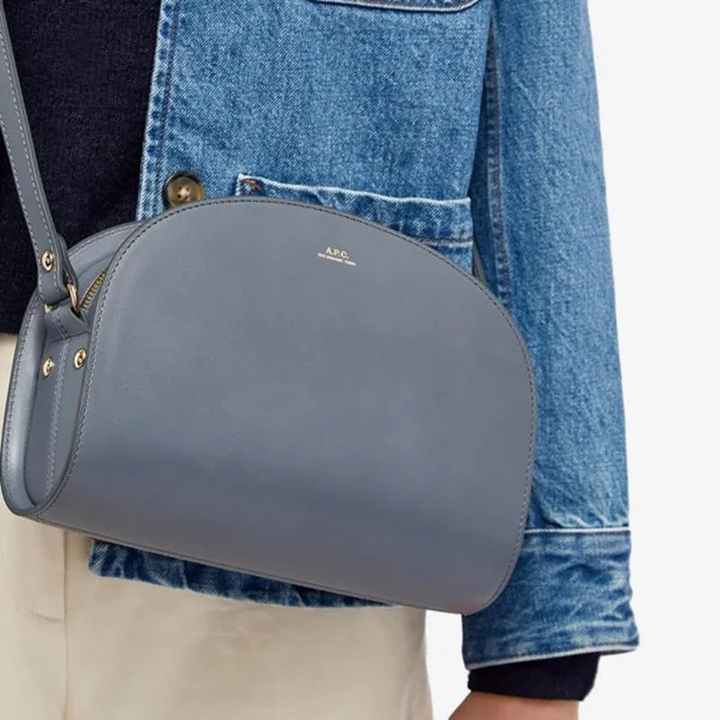 A.P.C. BOLSO BANDOLERO DEMI LUNE STEEL