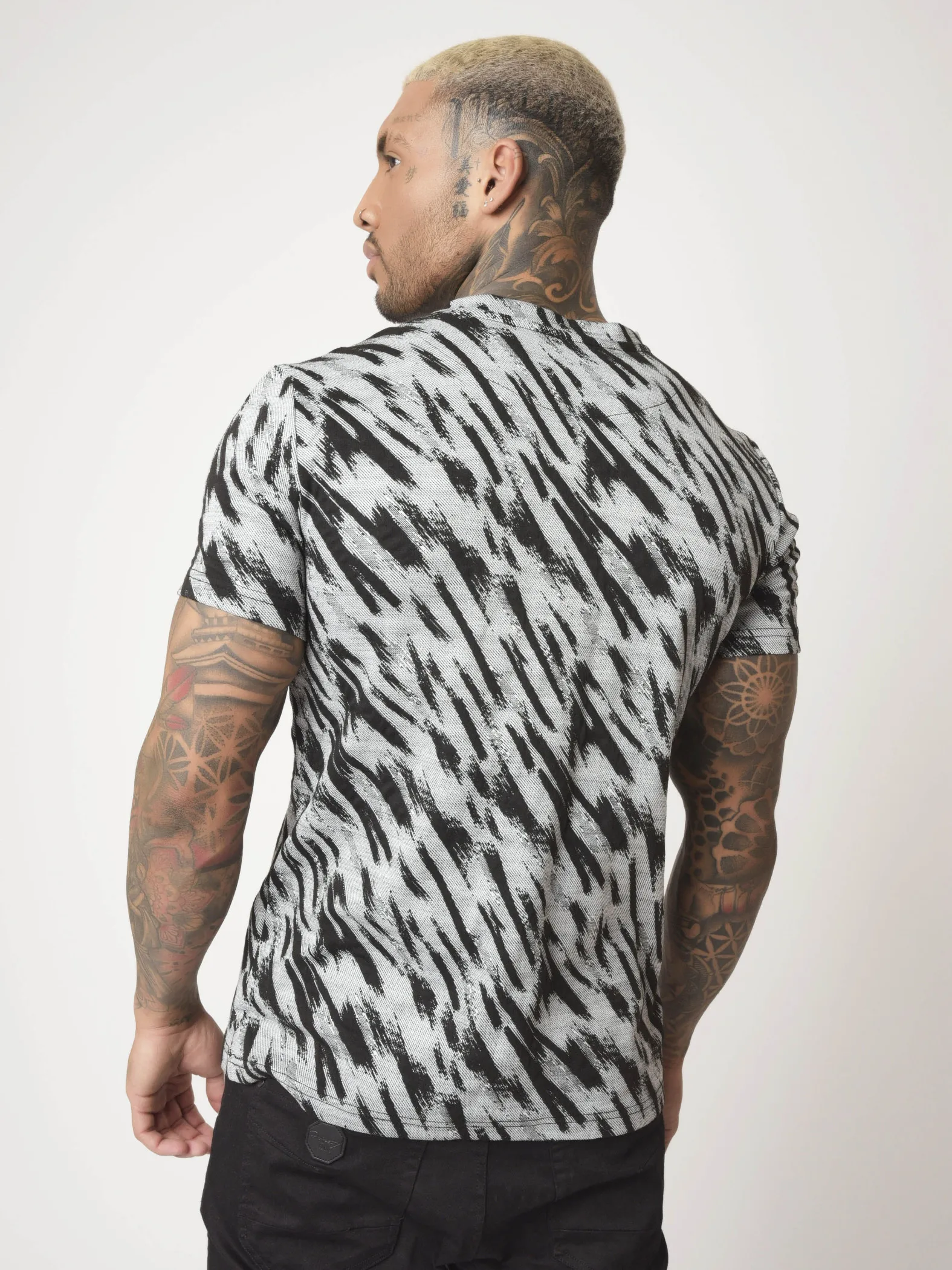 Camiseta con estampado gráfico de cebra