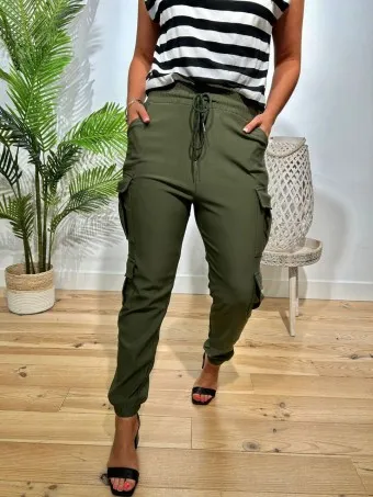 Jogger Cargo KYLTYRE Verde Militar