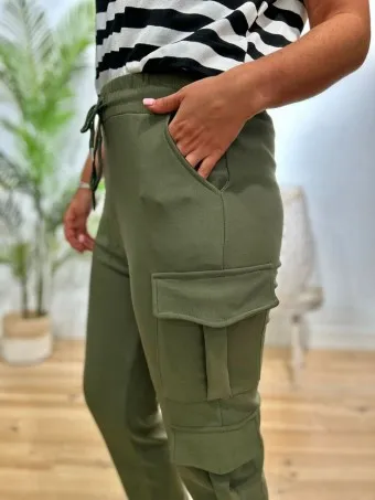 Jogger Cargo KYLTYRE Verde Militar