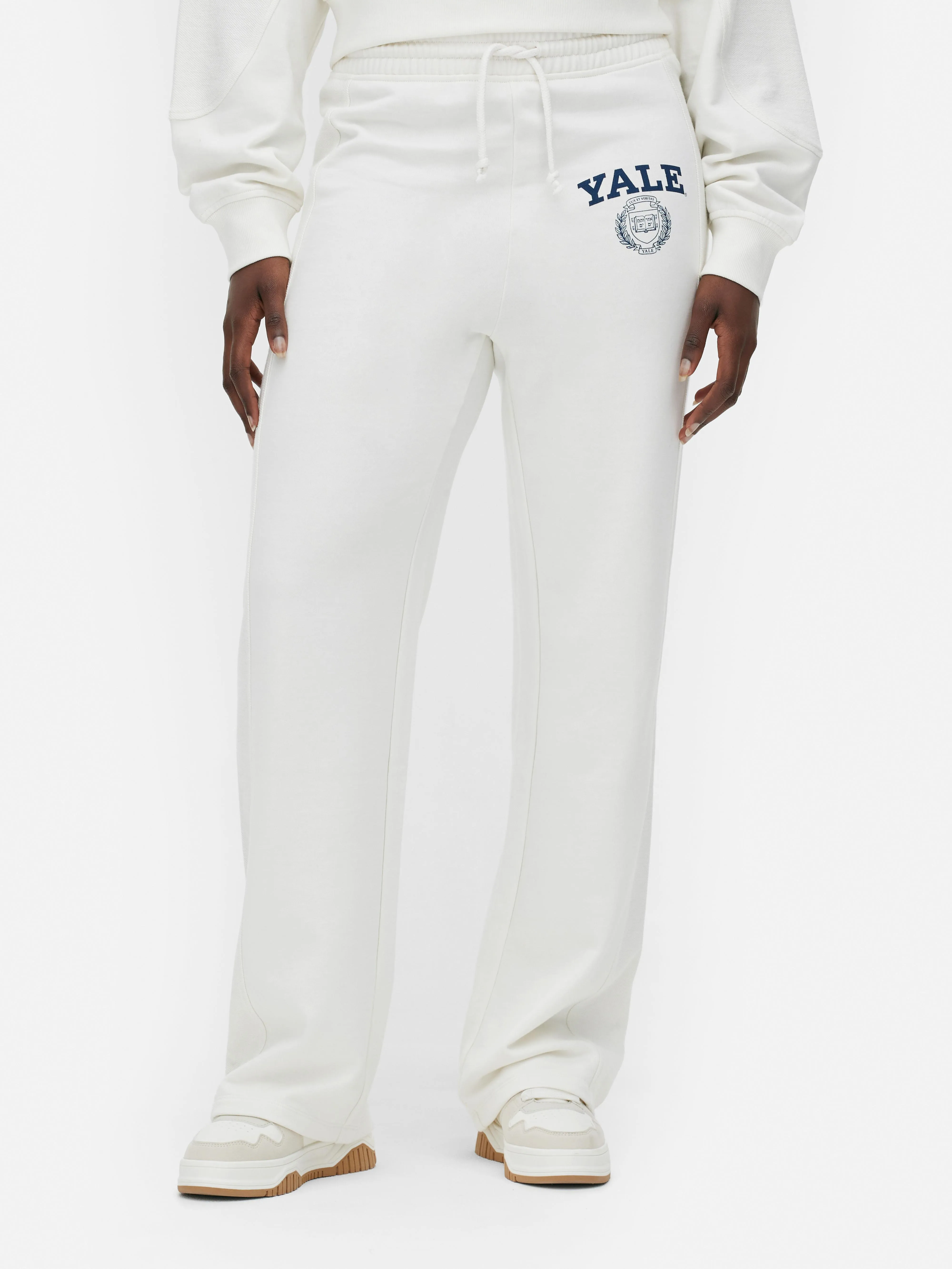 Joggers con cordón de ajuste y estampado «Yale»