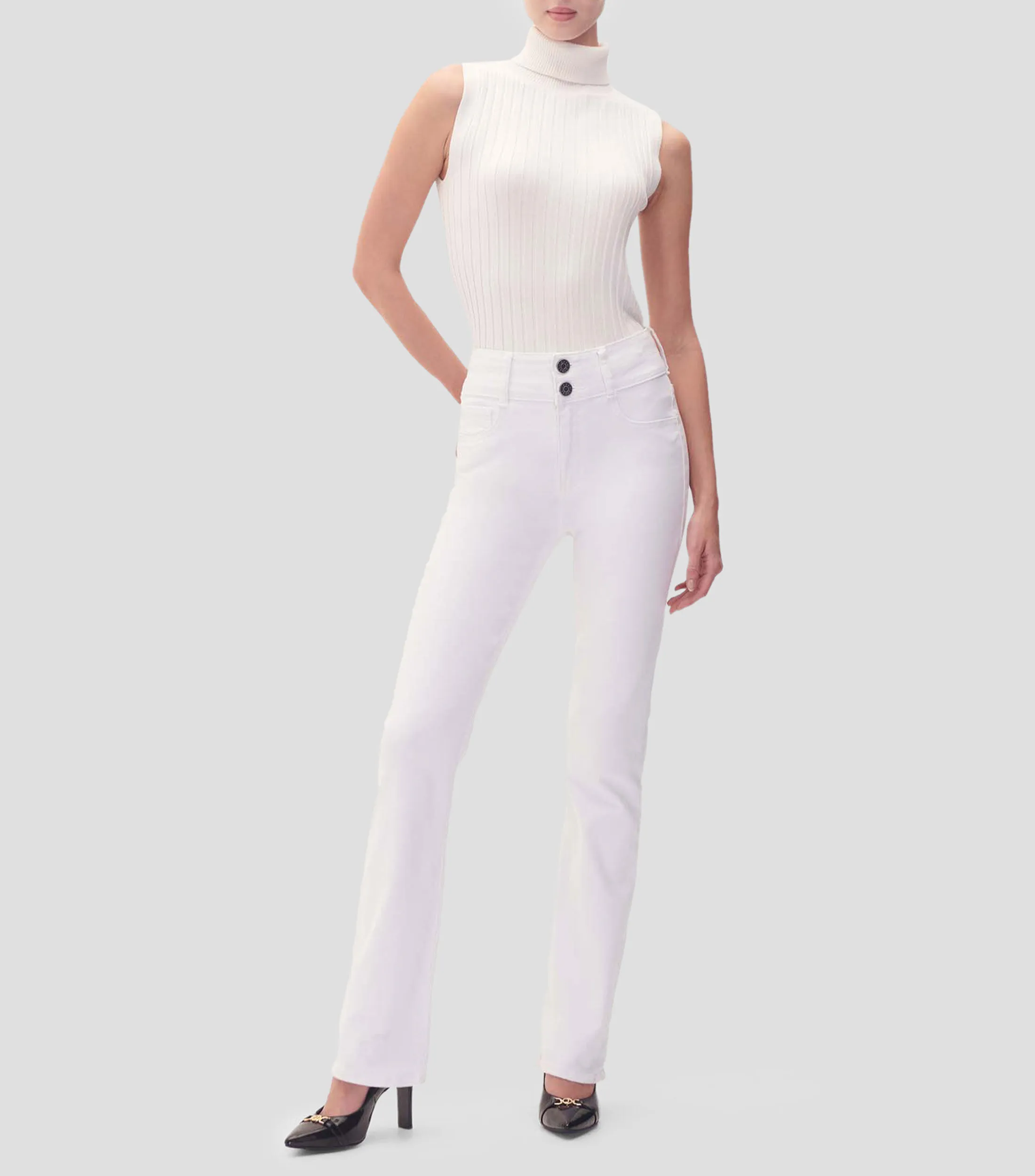 Julio Jeans Acampanados Tiro Alto Doble Pretina Blancos Mujer
