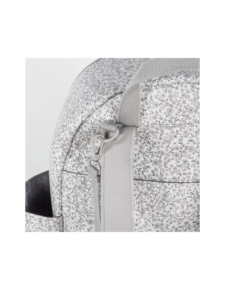 MOCHILA FLOWER MELLOW GRIS PASITO A PASITO