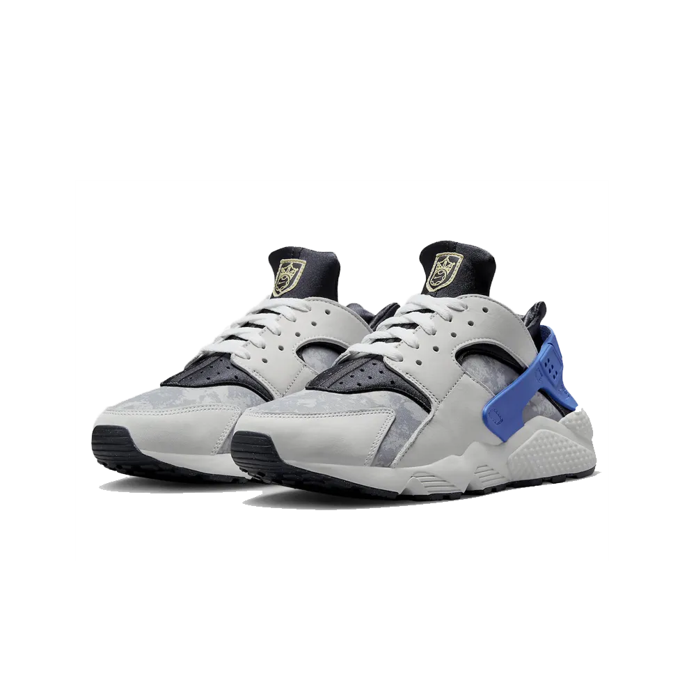 NIKE AIR HUARACHE PRM WHITE/ANTHRACITE/LIGHT SMOKE GREY MEN DR0286100