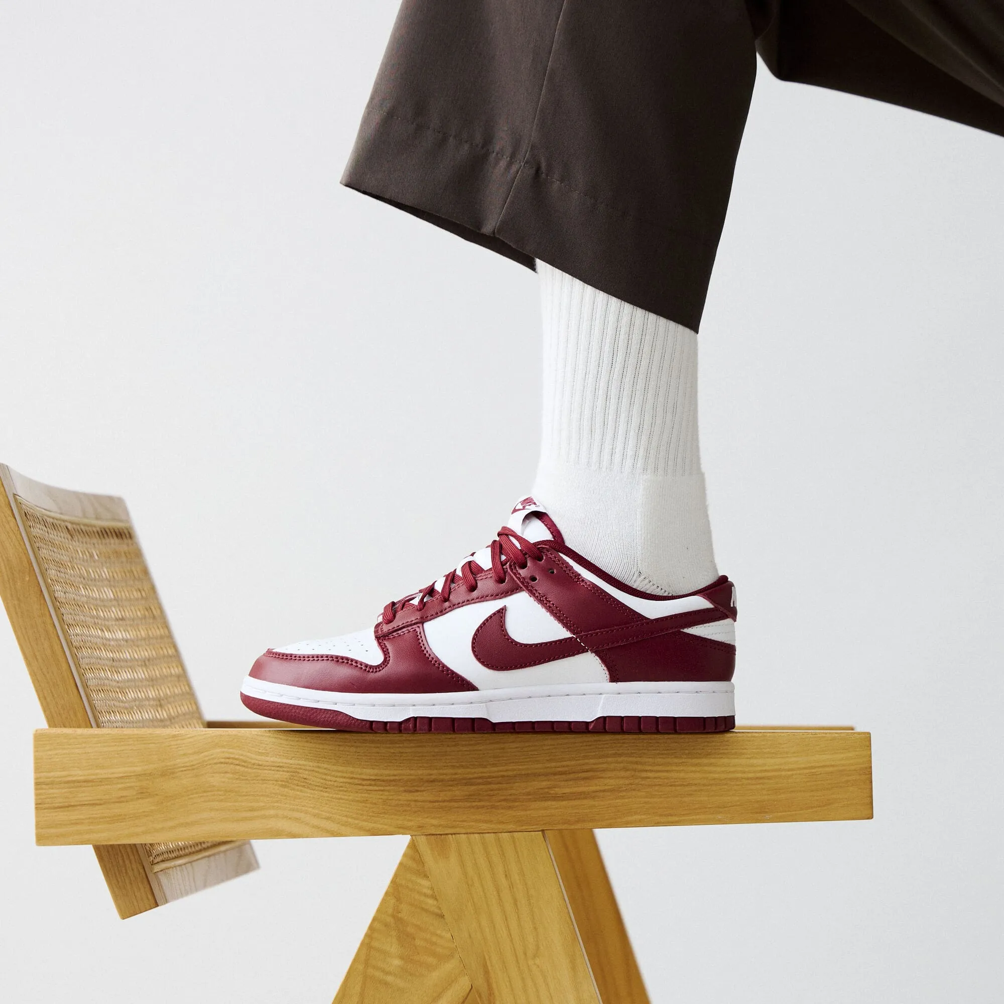 NIKE DUNK LOW TEAM RED