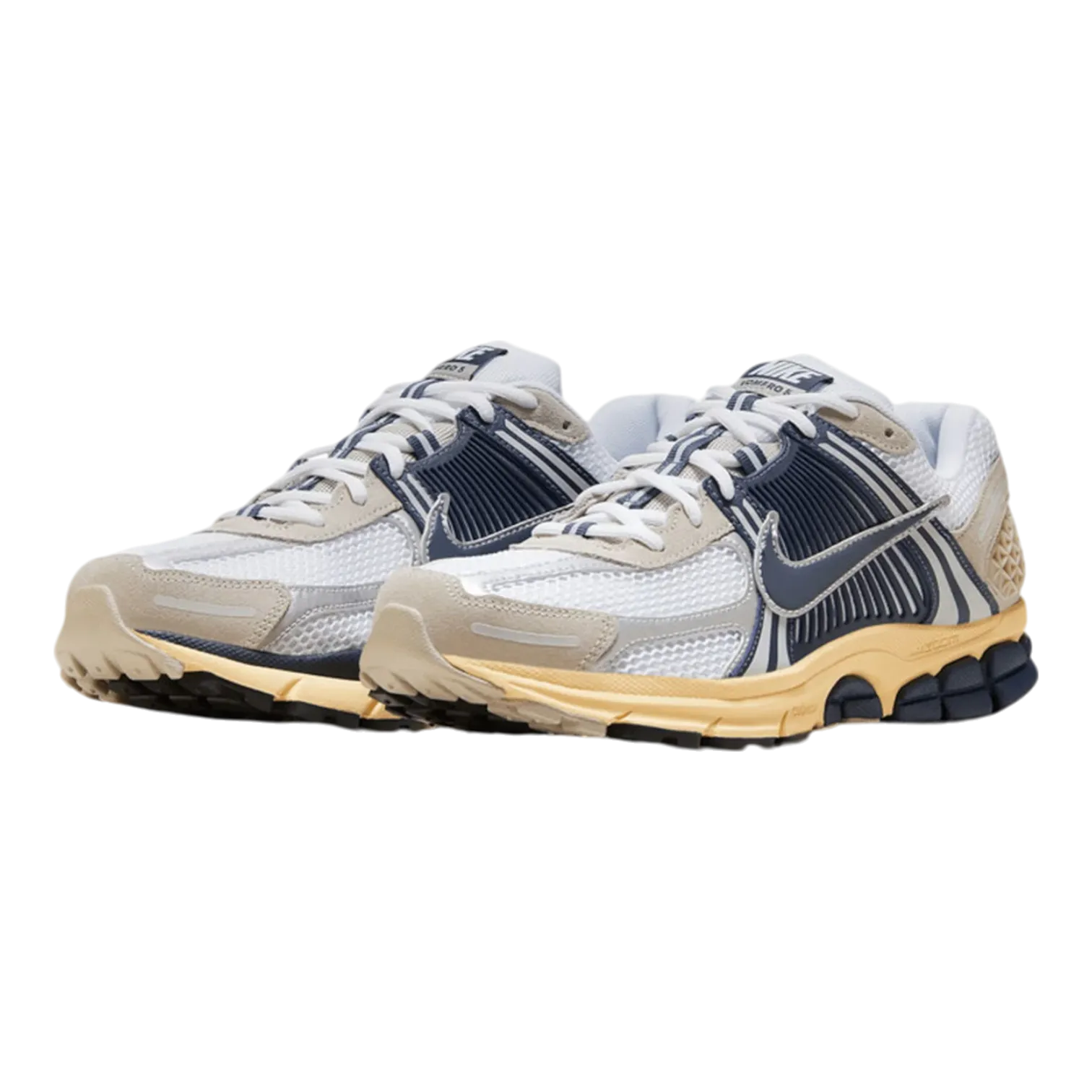 NIKE ZOOM VOMERO 5 