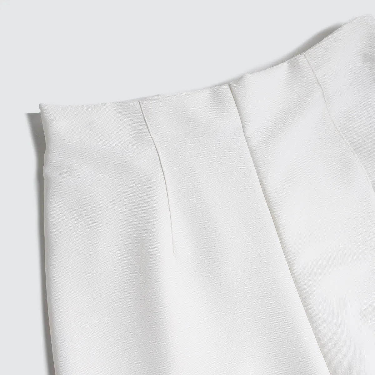 Pantalon Culotte con Cortes