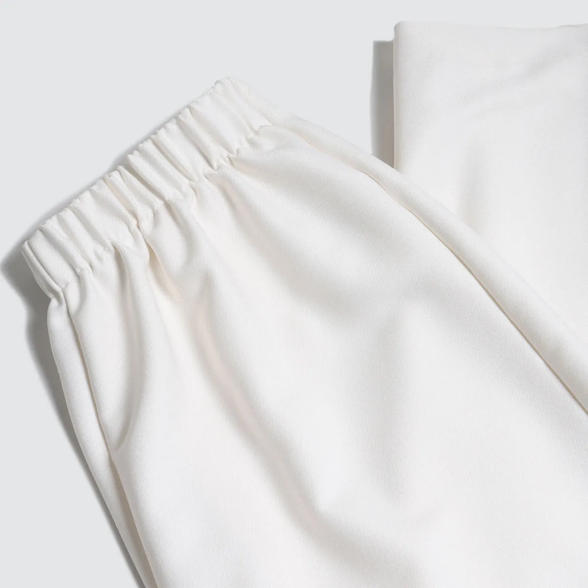 Pantalon Culotte con Cortes
