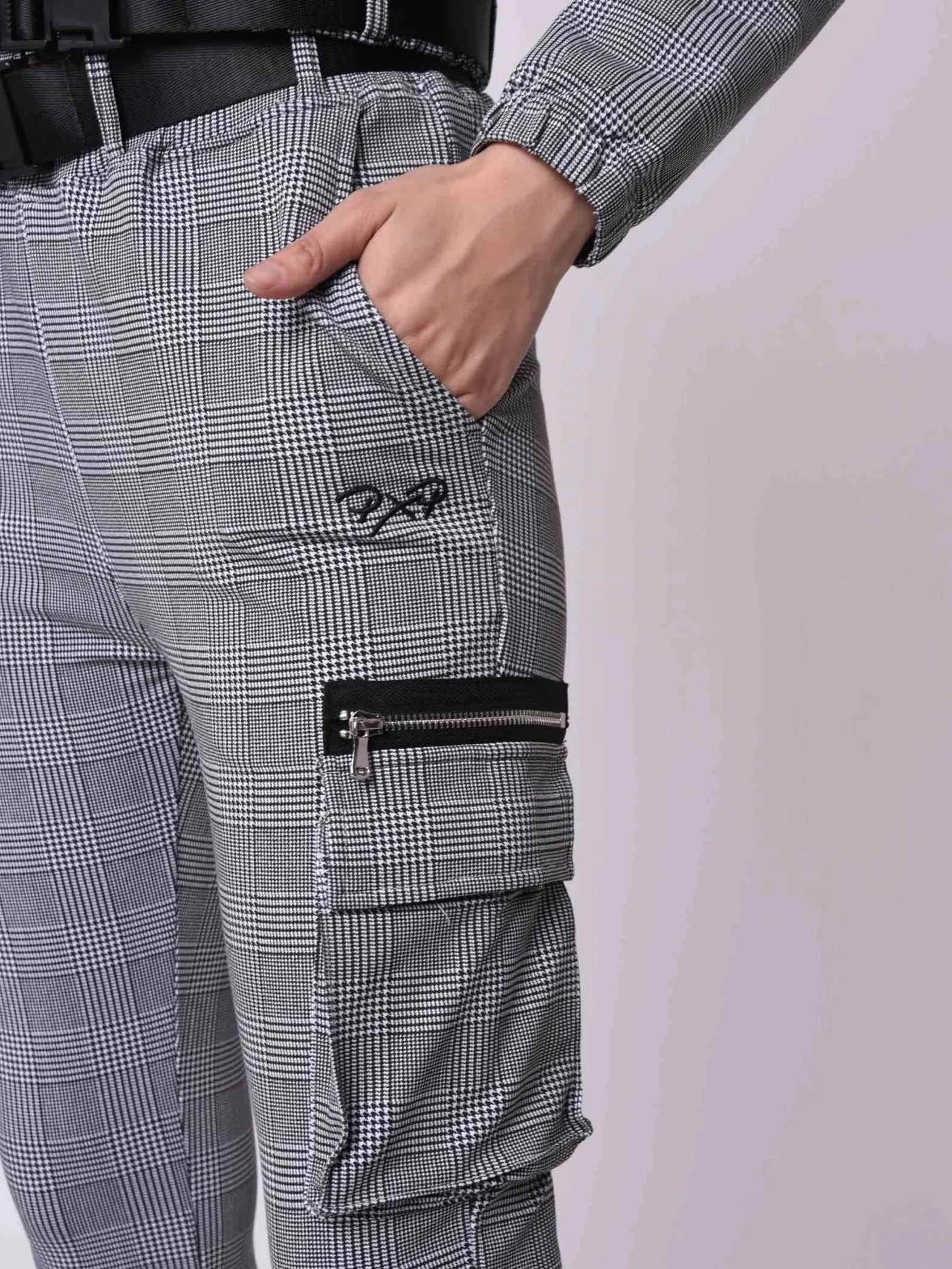 Pantalones de cuadros con cremallera