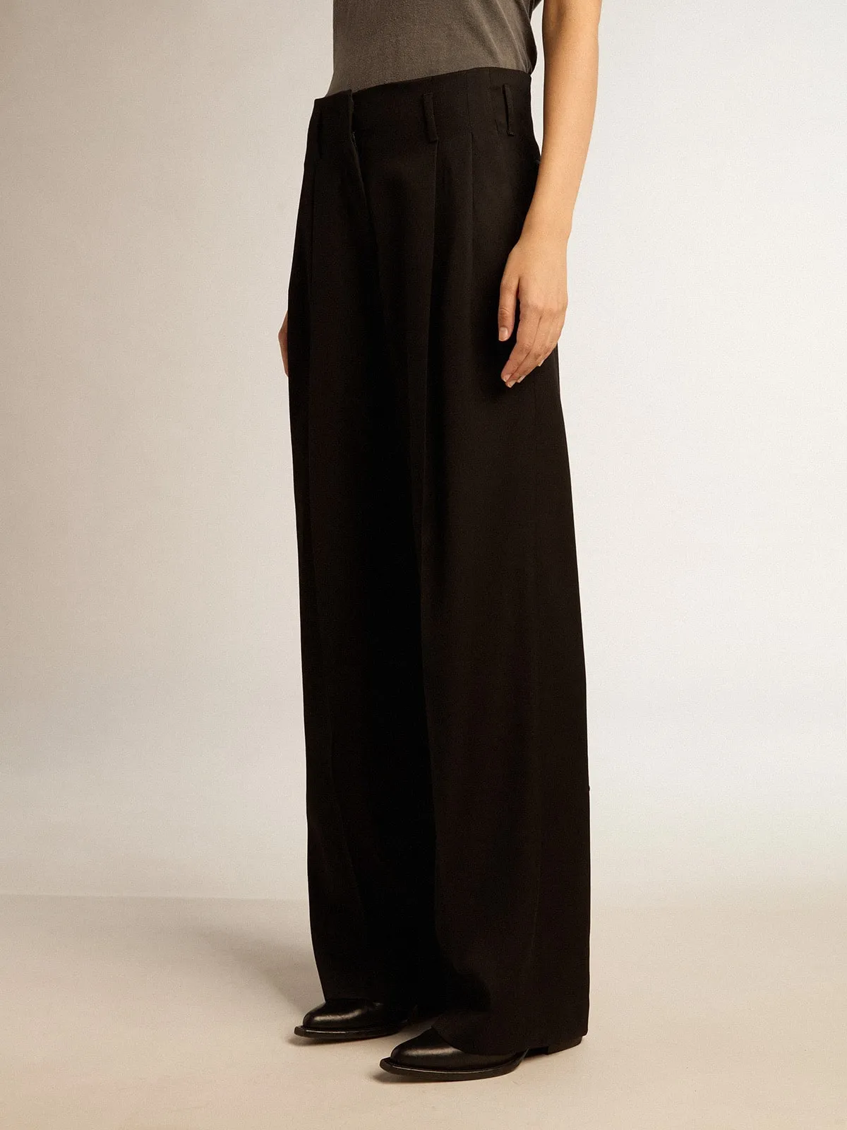 Pantalón de mujer en gabardina de lana color negro