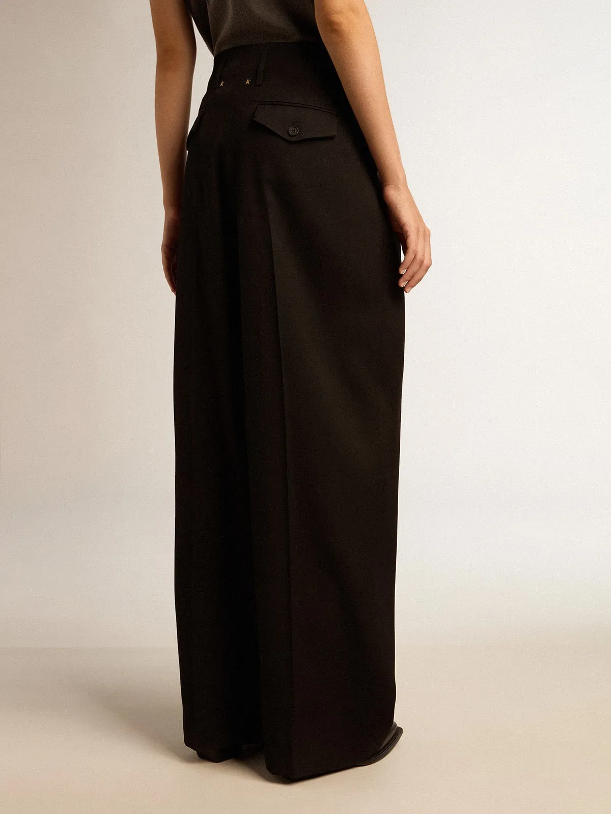 Pantalón de mujer en gabardina de lana color negro
