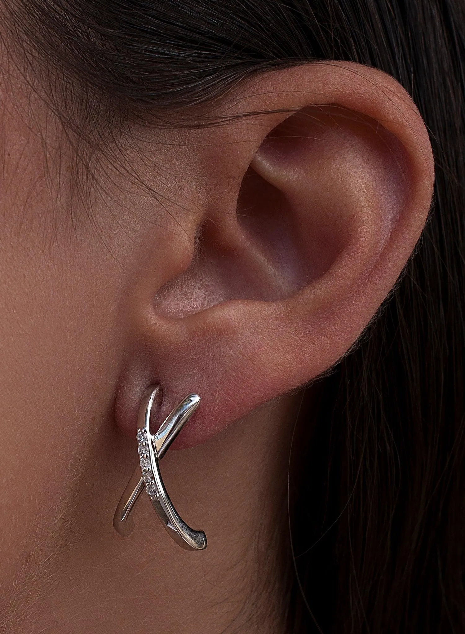 Pendientes originales diseo de dos bandas cruzadas