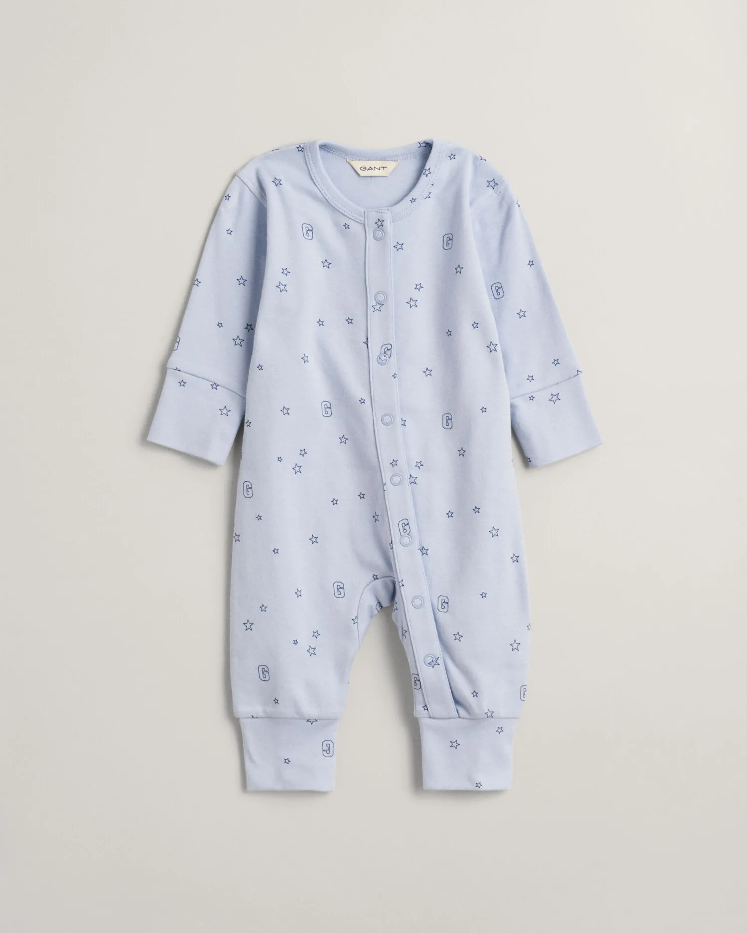 Pijama con estampado de estrellas y G Baby