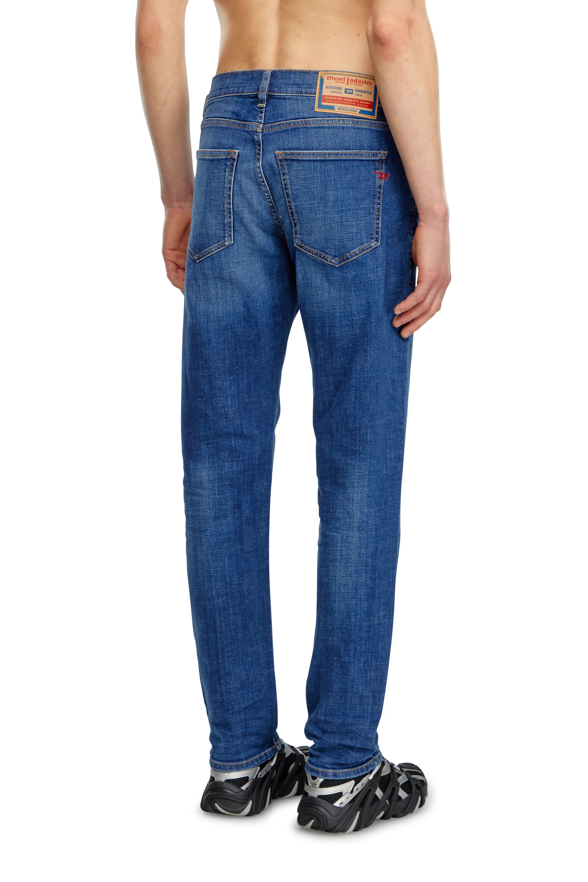 SLIM JEANS 2019 DSTRUKT 09K04