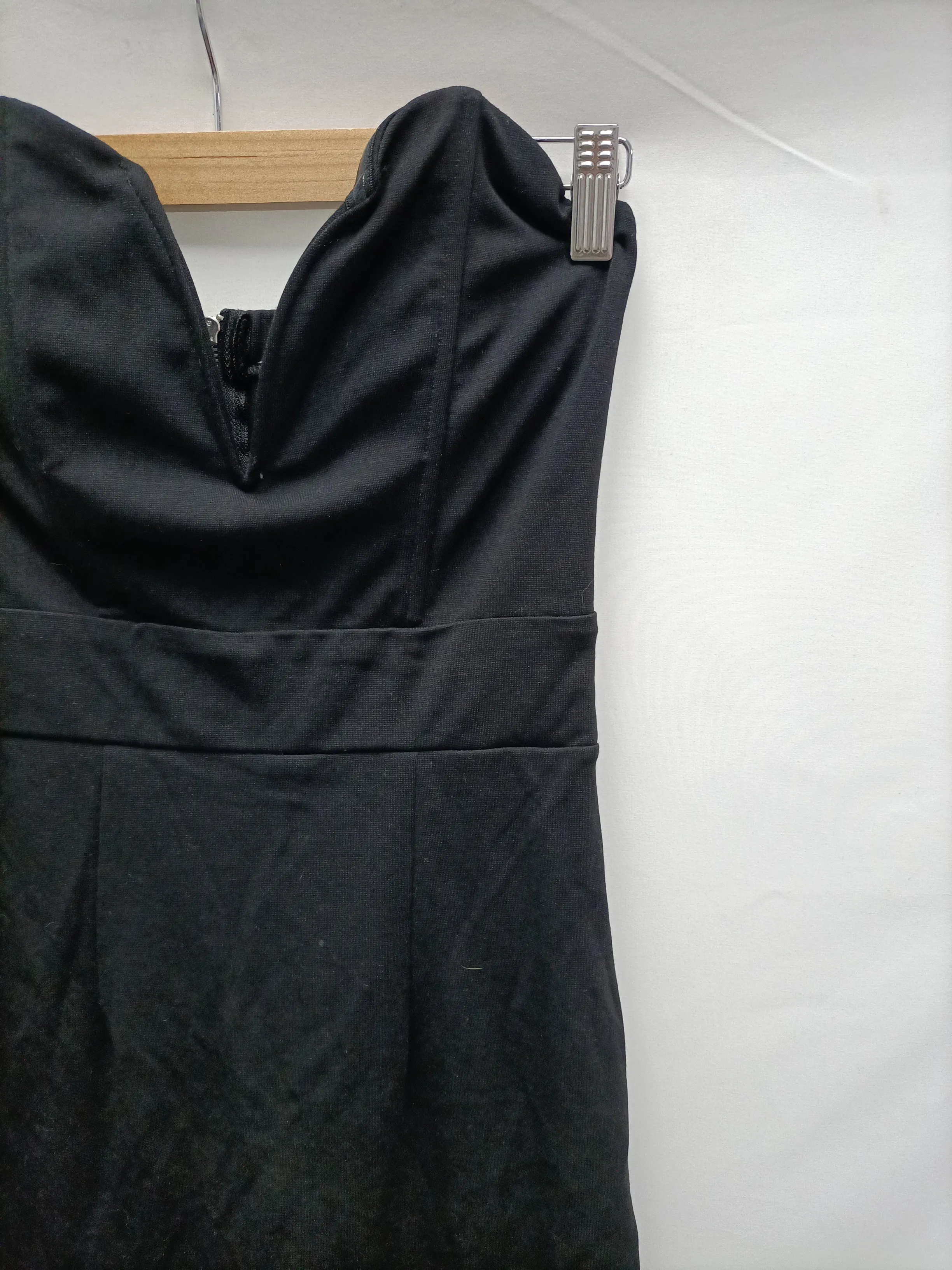 TFNC. Vestido palabra de honor T.s