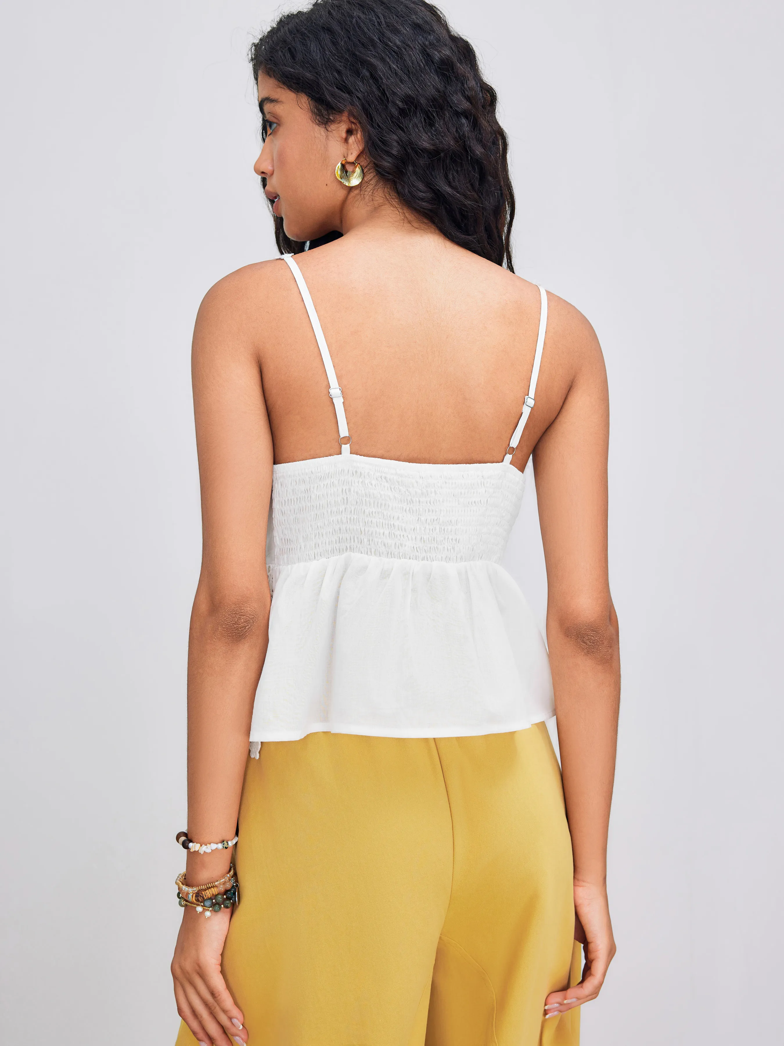 Top Cami fruncido con cuello en V y estampado floral tejido