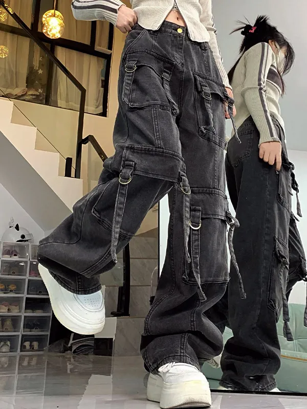 Vaqueros cargo Street con múltiples bolsillos y talle alto