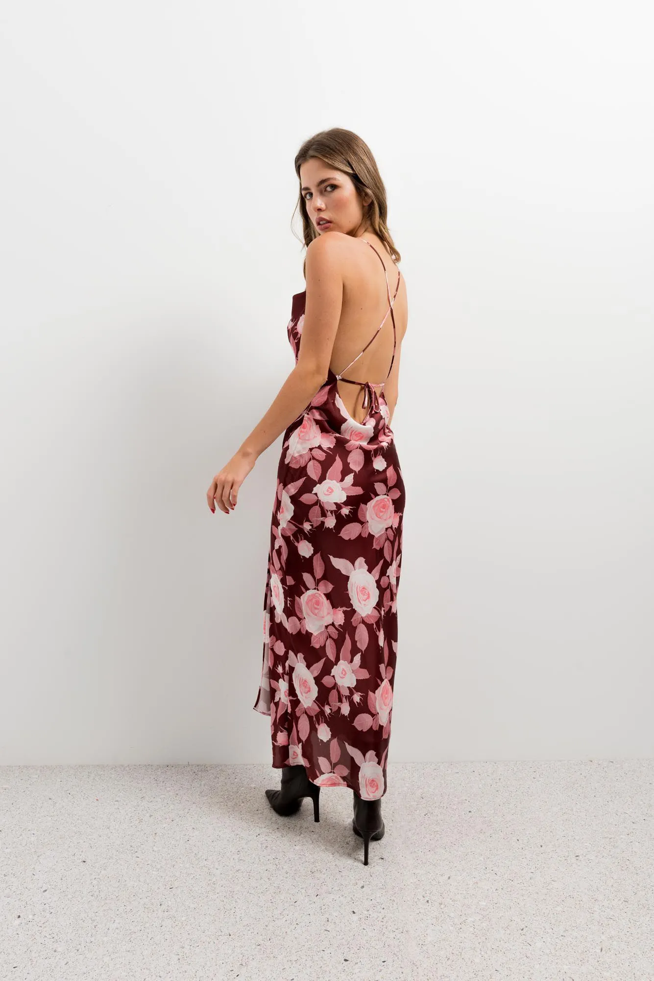 Vestido satinado estampado floral largo abertura lateral para mujer